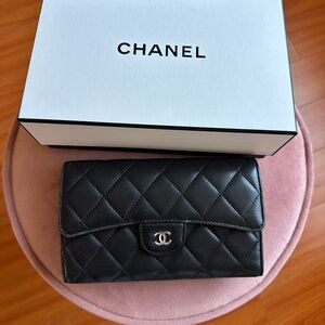 Chanel Classic Flap long wallet